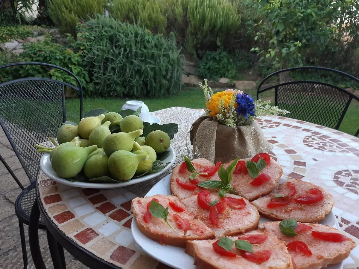 ファームステイ Agriturismo Colleverde カパルビオ